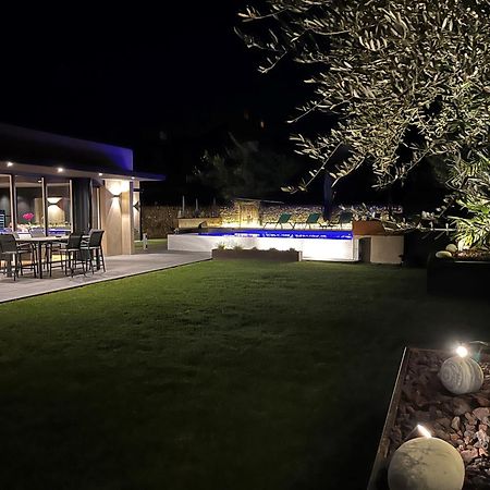 La Villa Cosy Espalion Eksteriør billede